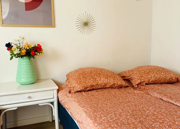 5 Minute Walk To Lego House - Perfect Location - Studio With Private Entrance - Garden On Site *