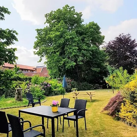 Holiday home 5 Minute Walk To Lego House - Perfect Location - Studio With Private Entrance - Garden On Site *