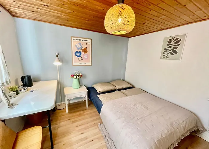 Сasa de vacaciones 5 Minute Walk To Lego House - Perfect Location - Studio With Private Entrance - Garden On Site