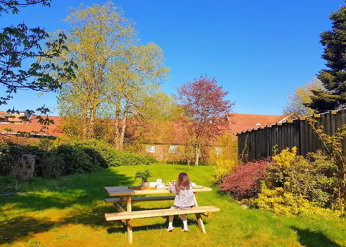 5 Minute Walk To Lego House - Perfect Location - Studio With Private Entrance - Garden On Site *